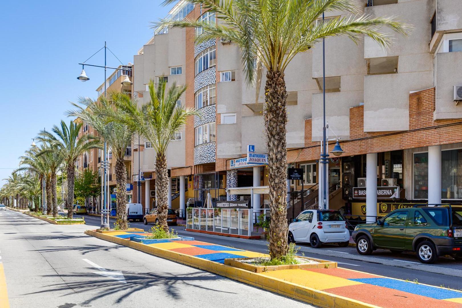 Apartment Near Beach, Playa Del Cura Torrevieja Eksteriør billede